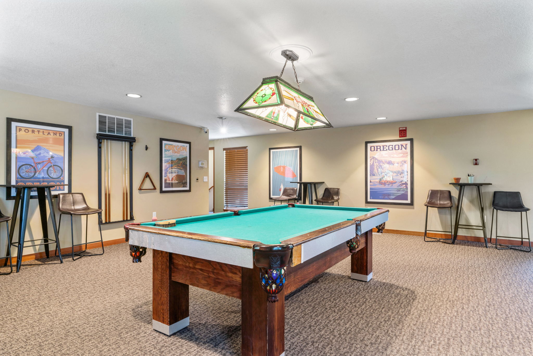 pool table game room
